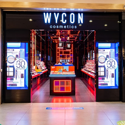 Figura 2 Vetrina Wycon Figura 2 Vetrina Wycon